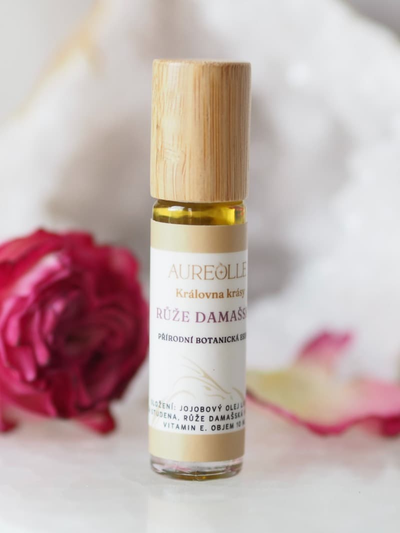 9 Prirodni parfem Damasska ruze