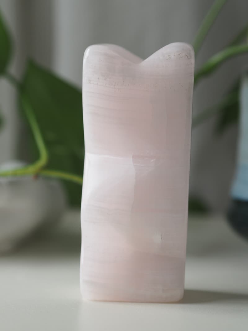 14 Ruzovy Kalcit free form