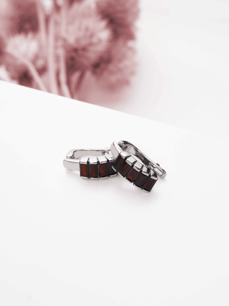 Granát náušnice 3,9 g