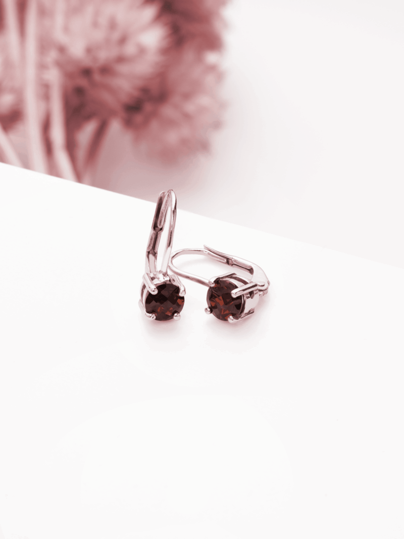 Granát náušnice 1,6 g