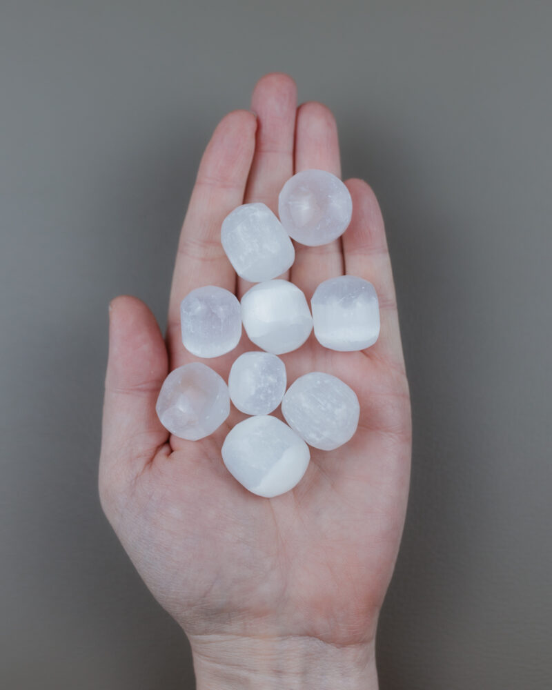 Selenit tromlovaný cca 10 g