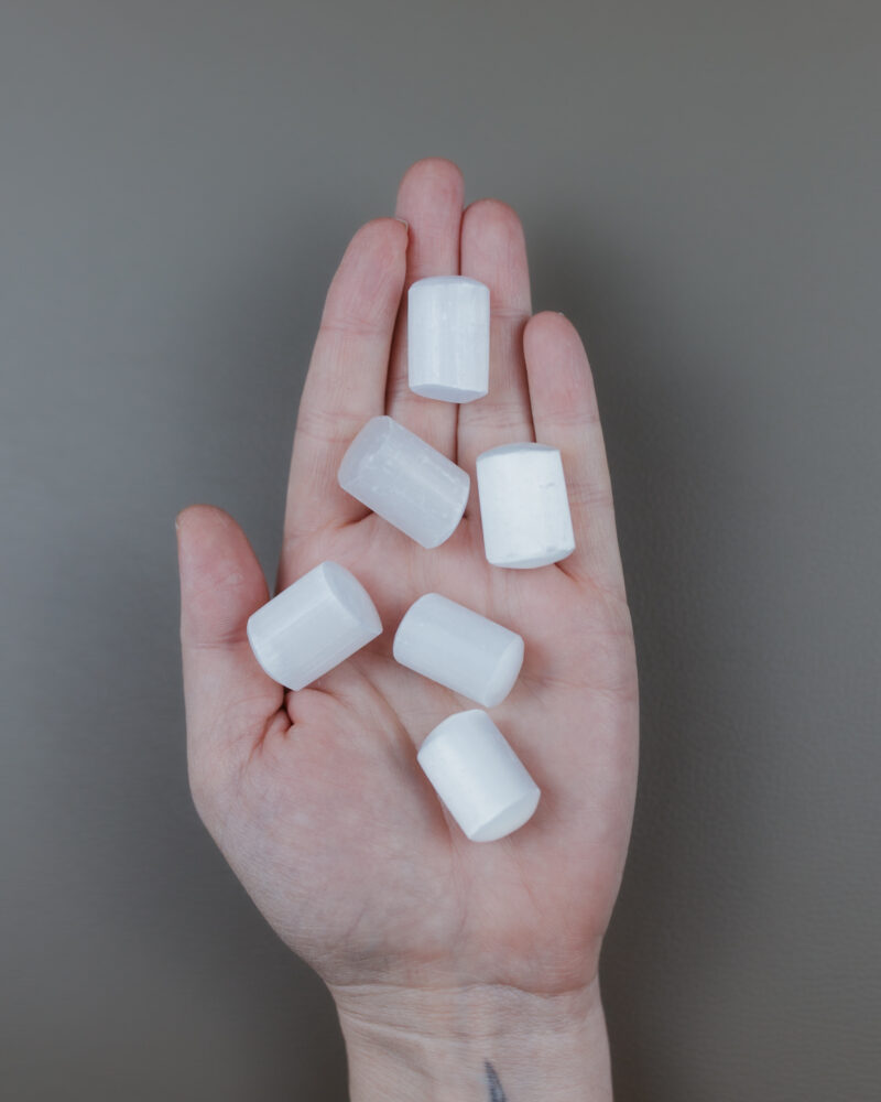 Selenit tromlovaný cca 10 g